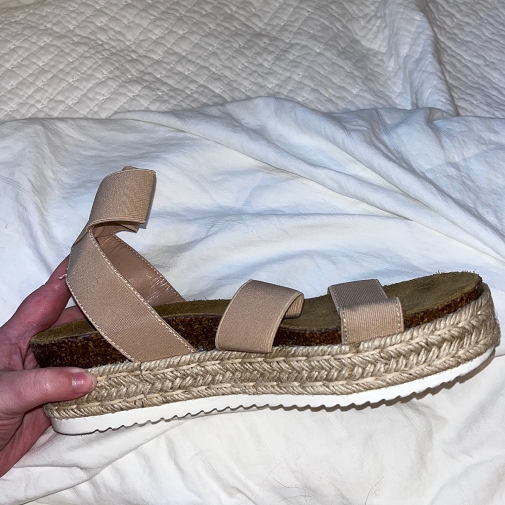 steve madden pink/nude sandals